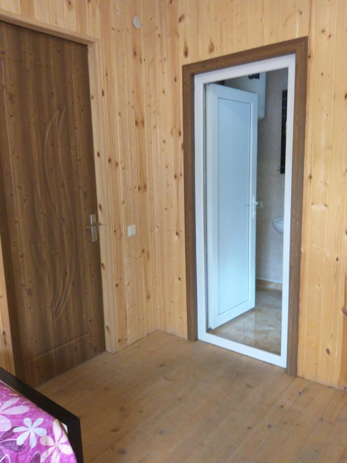Guesthouse Miranda Ushguli Exterior photo
